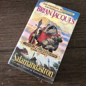 Salamandastron (A Novel of Redwall) by: Brain Jacques paperback book